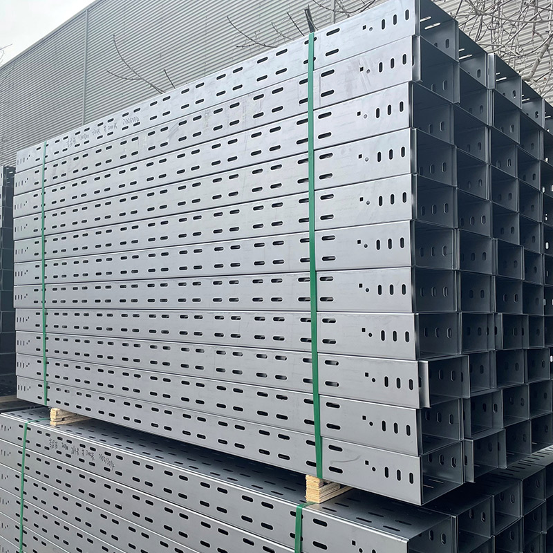 ছিদ্রযুক্ত কেবল ট্রে