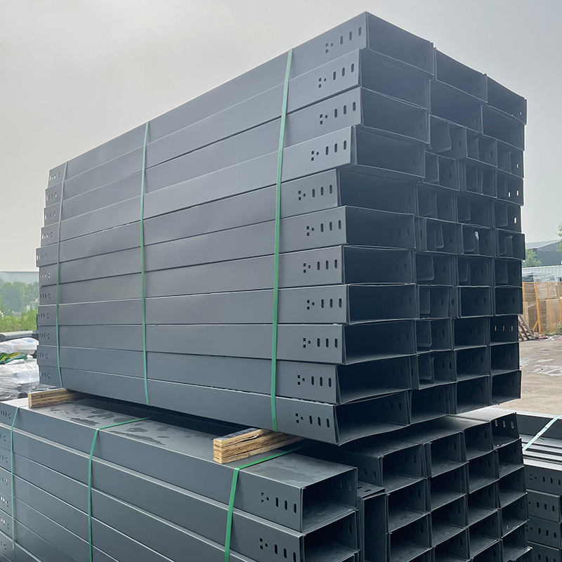 বড় স্প্যান কেবল ট্রে