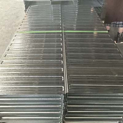 শক্তি সঞ্চয়কারী ছাঁচনির্মাণ কেবল ট্রে