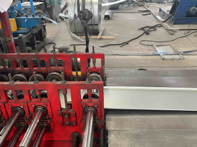 তারের ট্রে কনুই